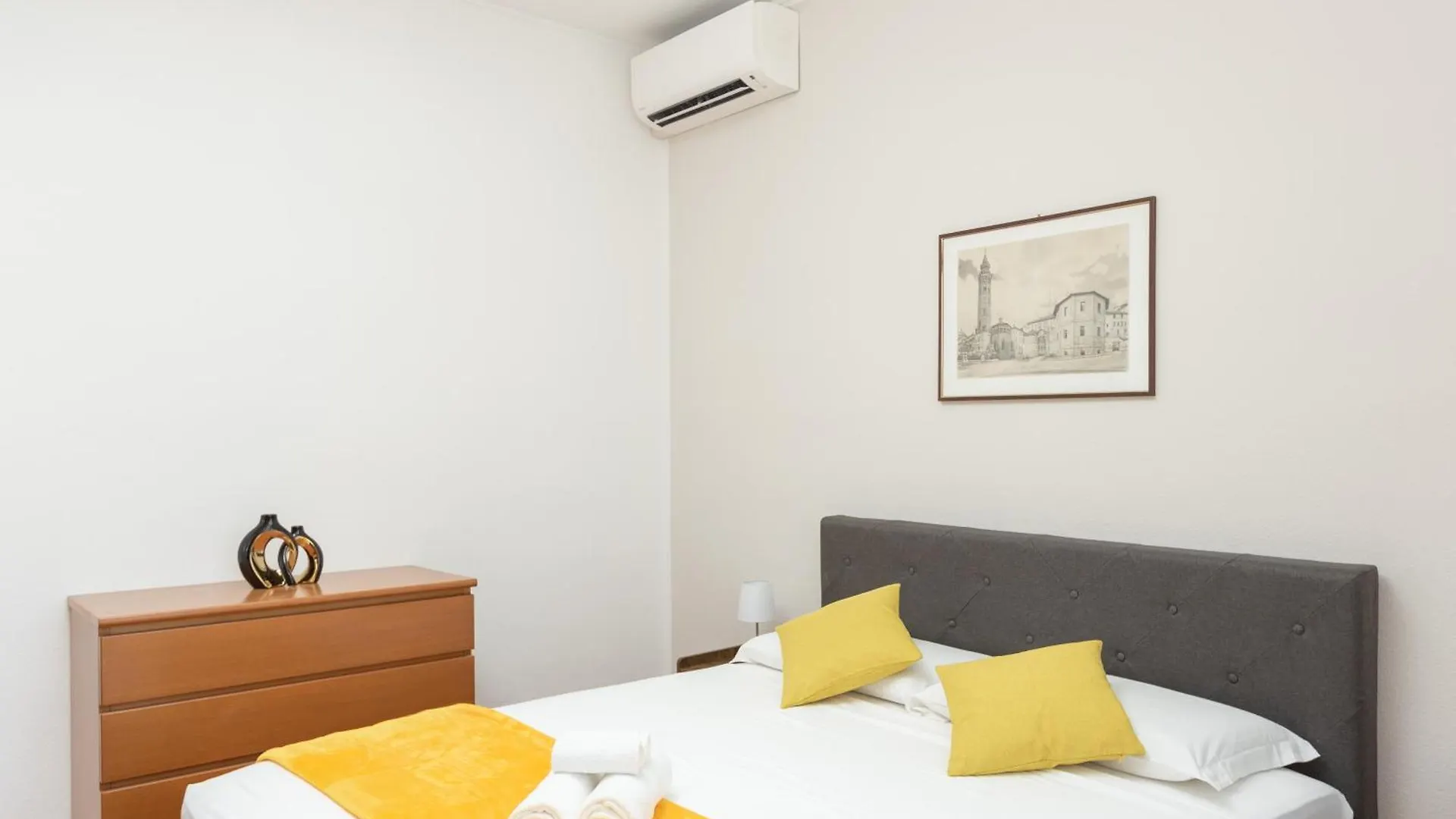 Bergamo 8 - Exclusive Apartment Milan